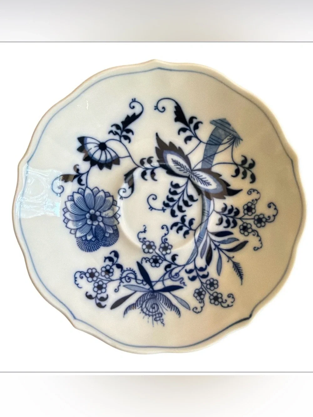 Set (7) Blue Danube Japan -Hutschenreuther Blue Onion  (Scalloped Rim)